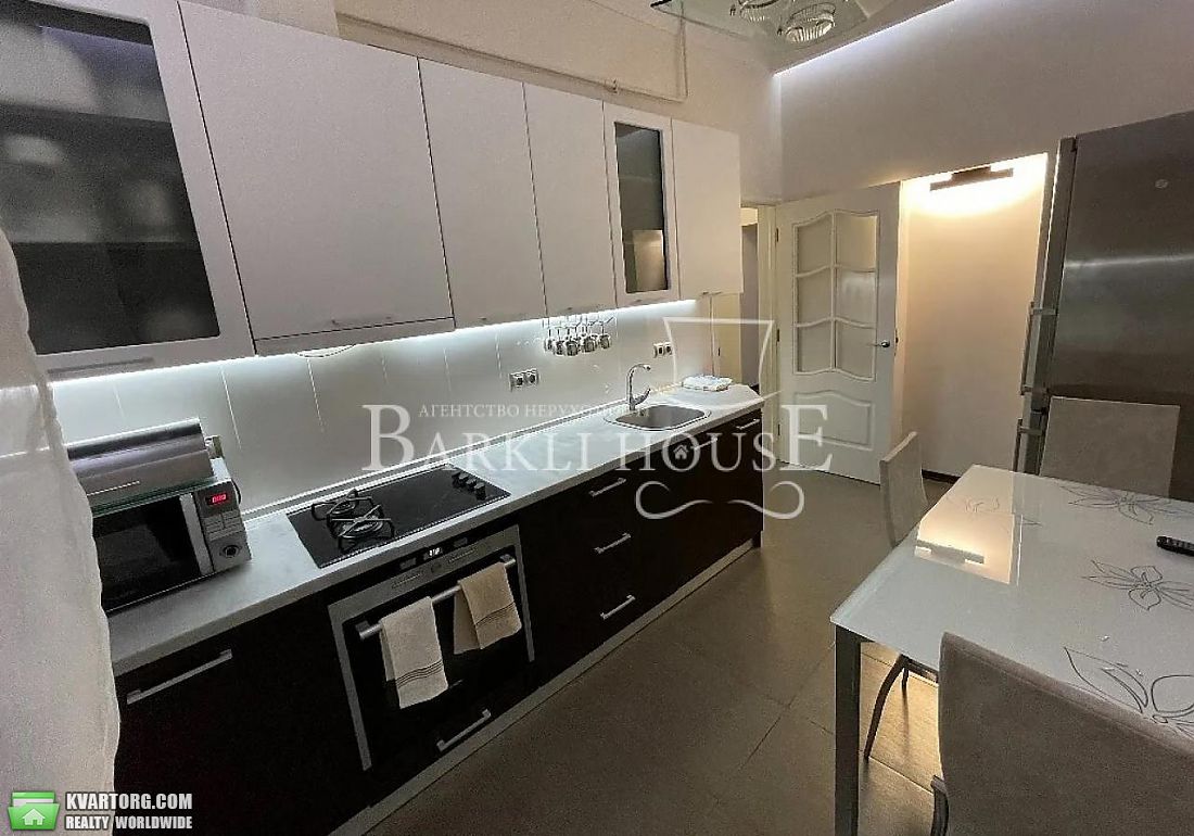 Rent out 3-room apartment. Киев,  Шелковичная — photo 3