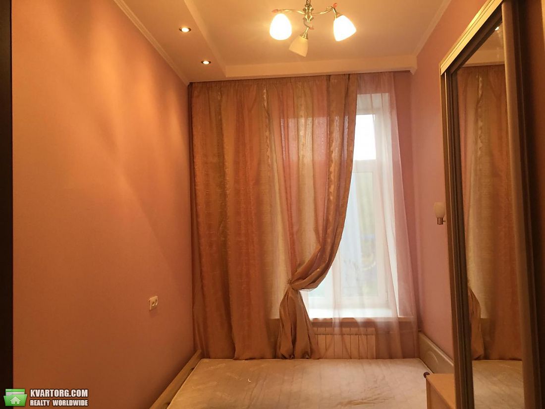 Rent out 2-room apartment. Киев,  Андреевская — photo 4