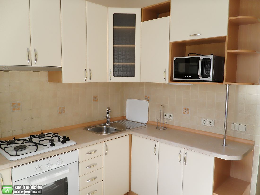 Rent out 2-room apartment. Киев,  Владимирская — photo 4