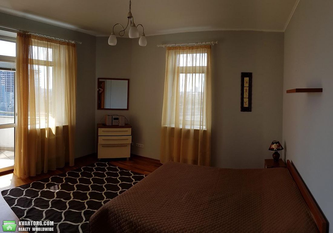 Rent out 3-room apartment. Киев, Провиантская — photo 2