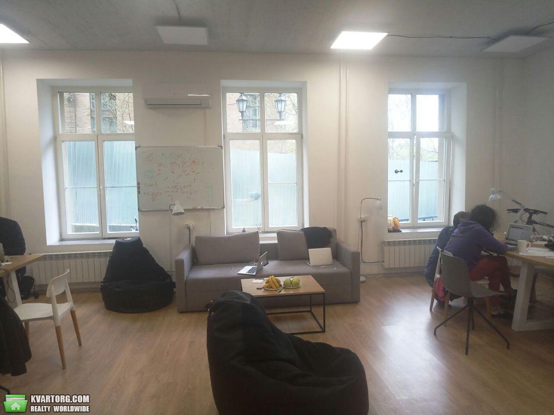 Rent out office. Киев, Кожемяцкая — photo 1