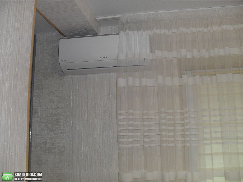 Sell 1-room apartment. Украинка,  Строителей — photo 4