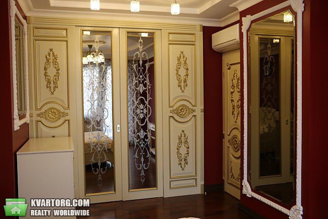 Rent out 2-room apartment. Киев,  Голосеевский пр — photo 1