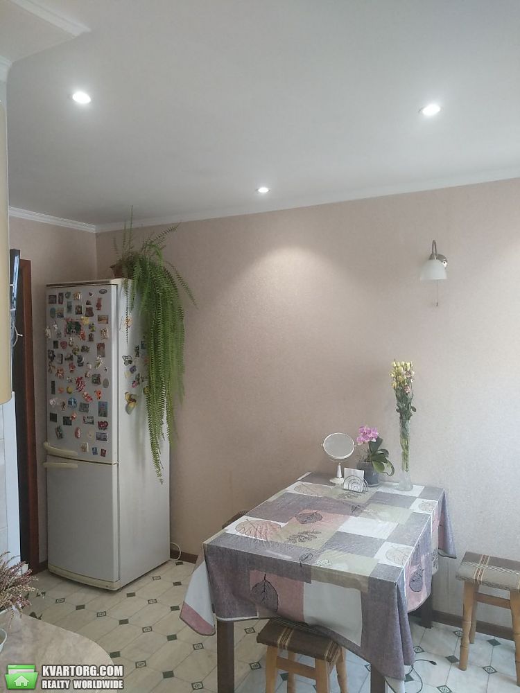Sell 2-room apartment. Киев,  Красноткацкая — photo 2