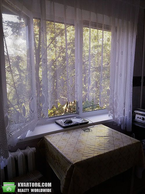 Sell 2-room apartment. Киев,  Воскресенская — photo 2