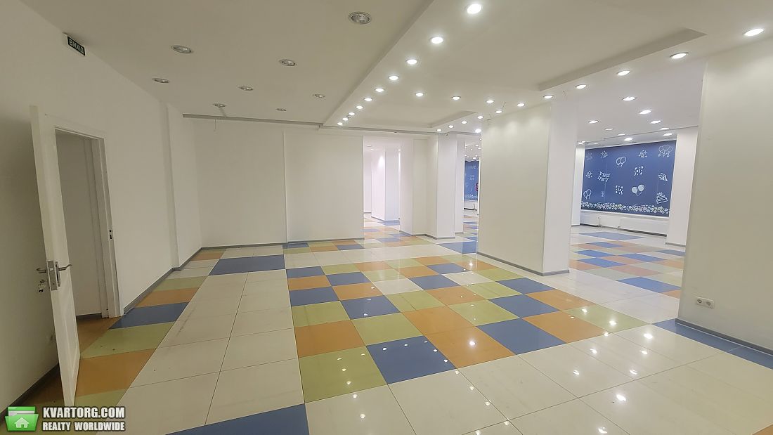 Rent out shop. Киев,  Харьковское шоссе — photo 4
