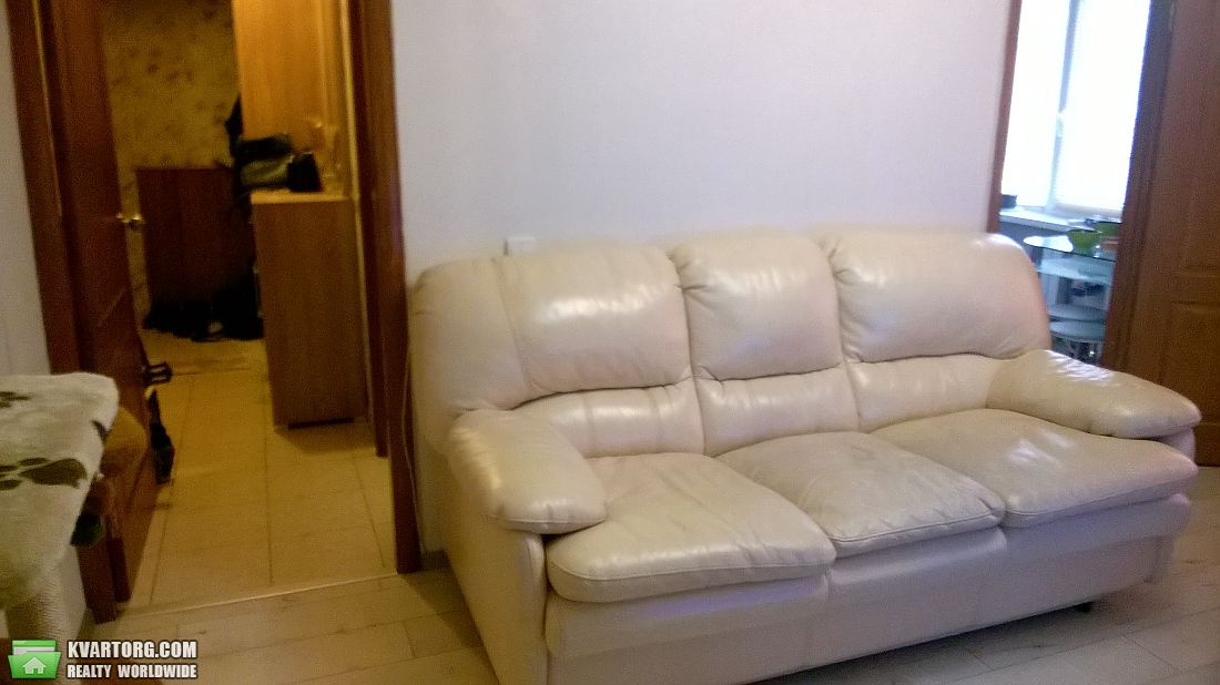 Sell 3-room apartment. Киев, Метростроевская — photo 1