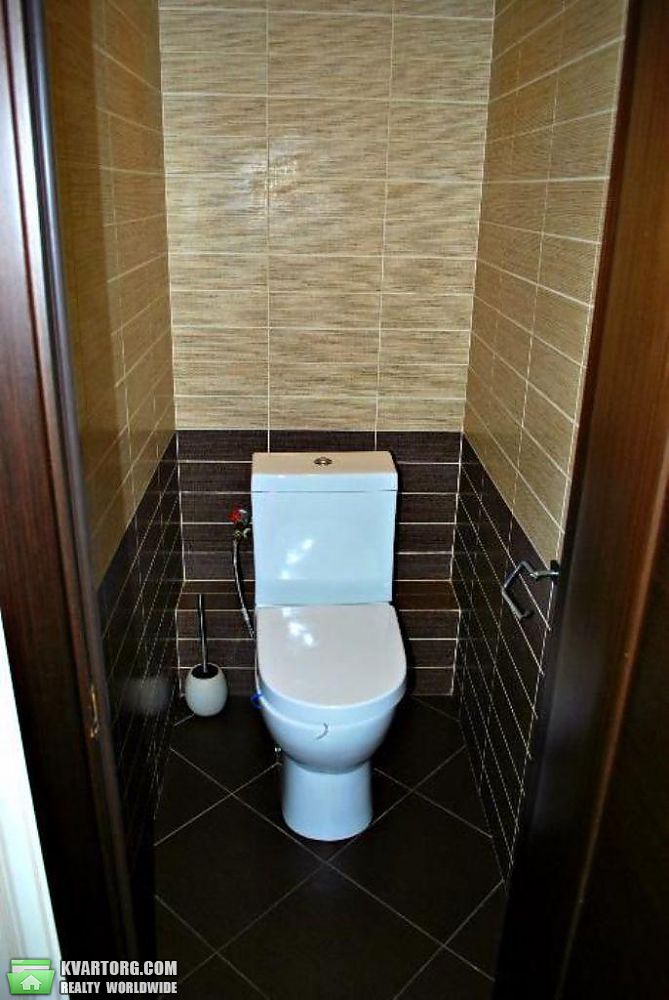 Rent out 3-room apartment. Киев,  Бастионная — photo 7