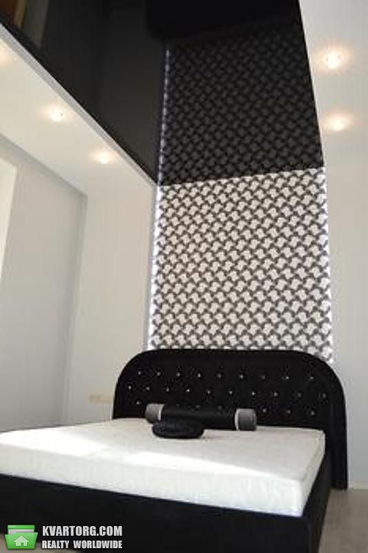 Rent out 2-room apartment. Киев,  Полтавская — photo 2