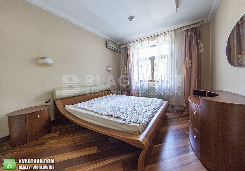 Rent out 4-room apartment. Киев,  Богдана Хмельницкого — photo 4