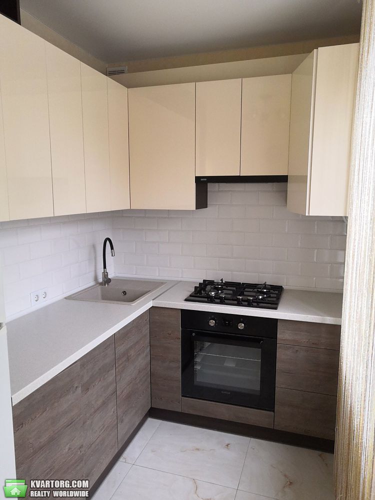 Rent out 2-room apartment. Львов, Пасічна — photo 1