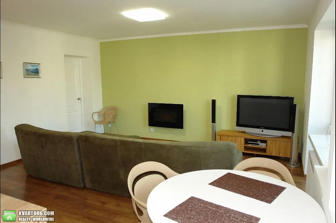 Rent out 2-room apartment. Киев,  Набережно-Крещатикская — photo 1