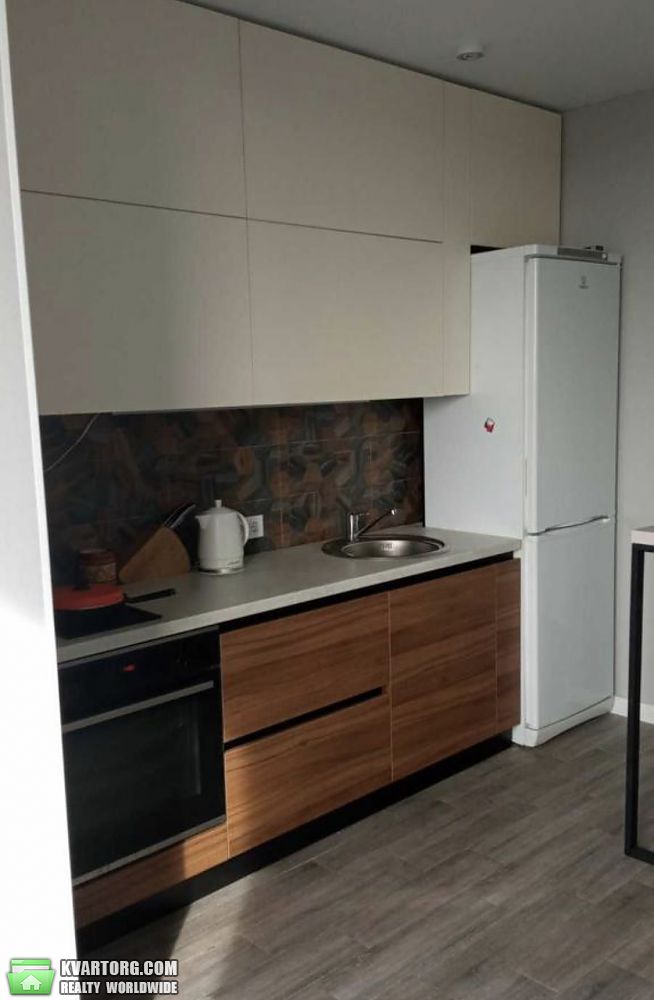 Rent out 1-room apartment. Днепропетровск, Слобожанский — photo 1