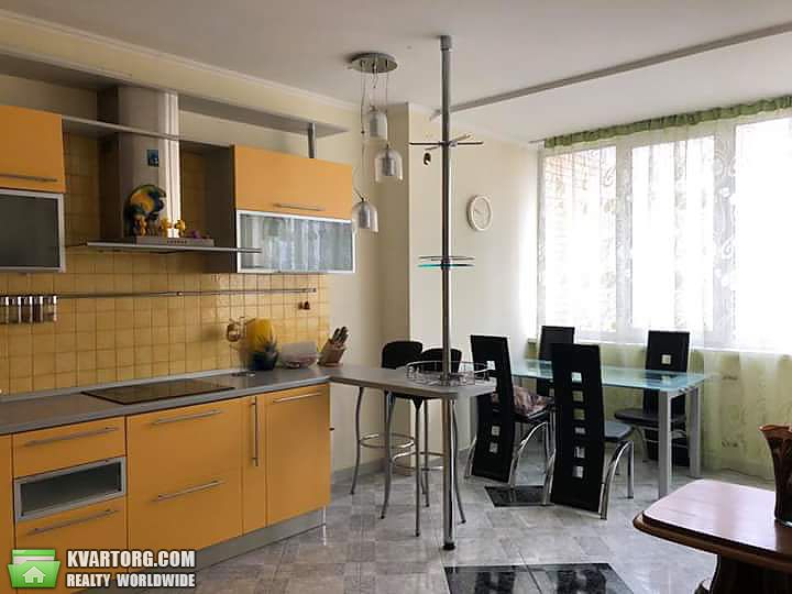 Rent out 3-room apartment. Киев,  Никольско-Слободская — photo 1