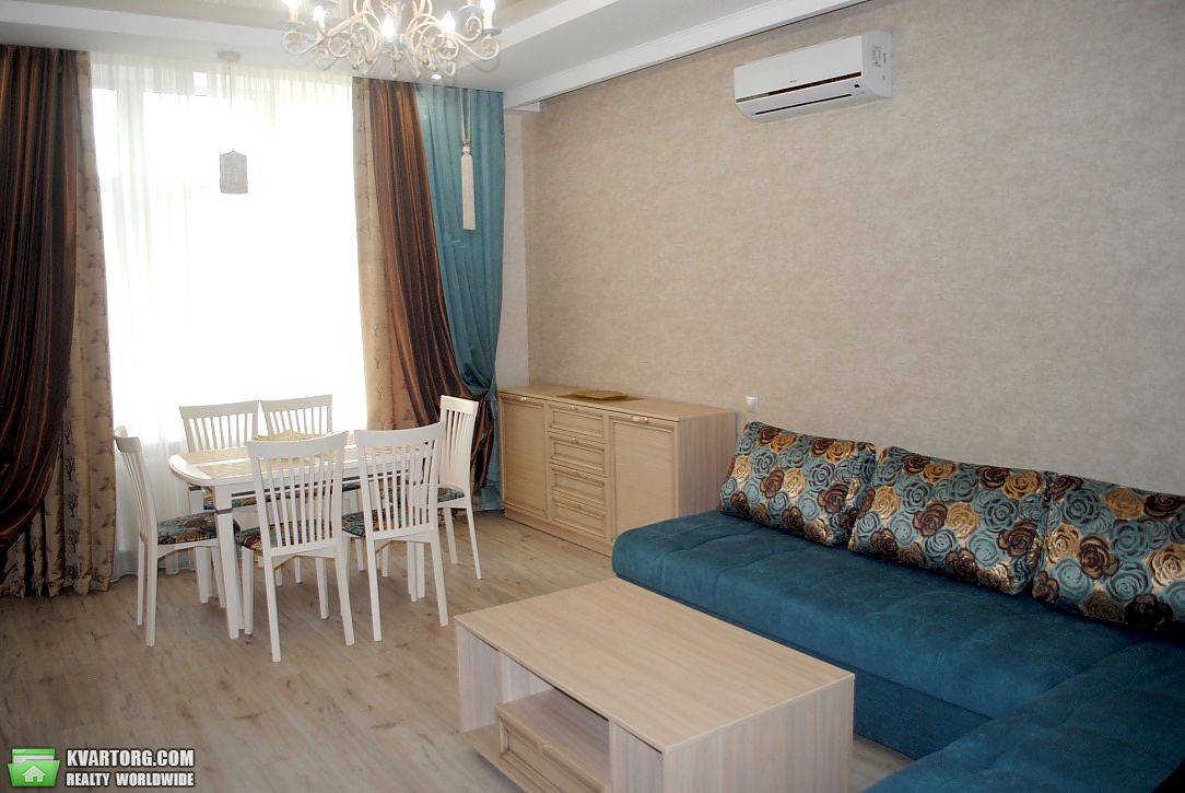 Rent out 3-room apartment. Киев,  Драгомирова — photo 1