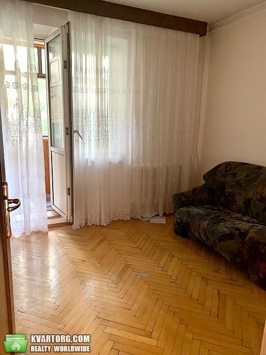 Sell 3-room apartment. Киев,  Дегтяревская — photo 3