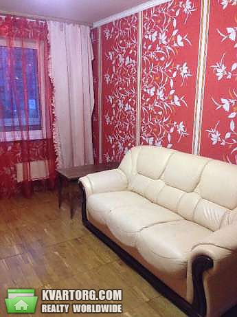 Rent out 2-room apartment. Киев,  Декабристов — photo 2