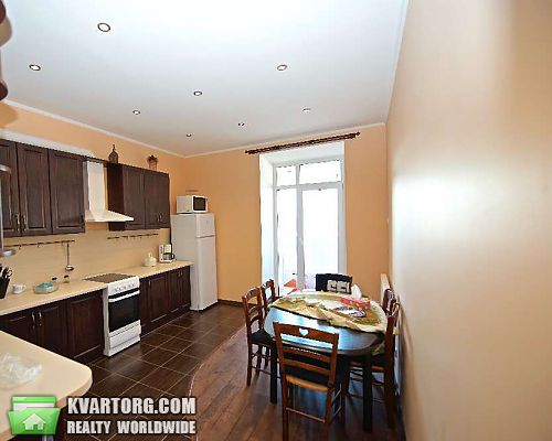 Rent out 2-room apartment. Киев, Почайнинская — photo 5