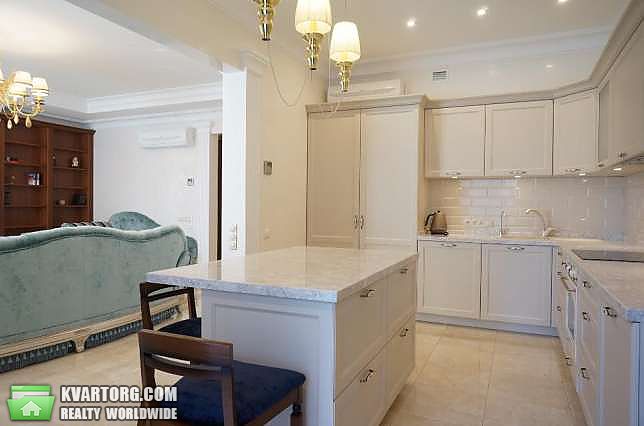 Rent out 3-room apartment. Киев,  Институтская — photo 7