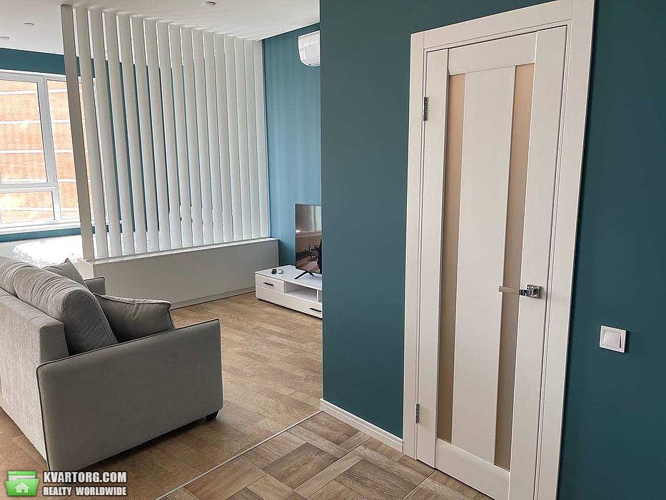 Rent out 2-room apartment. Киев, Тютюнника — photo 5