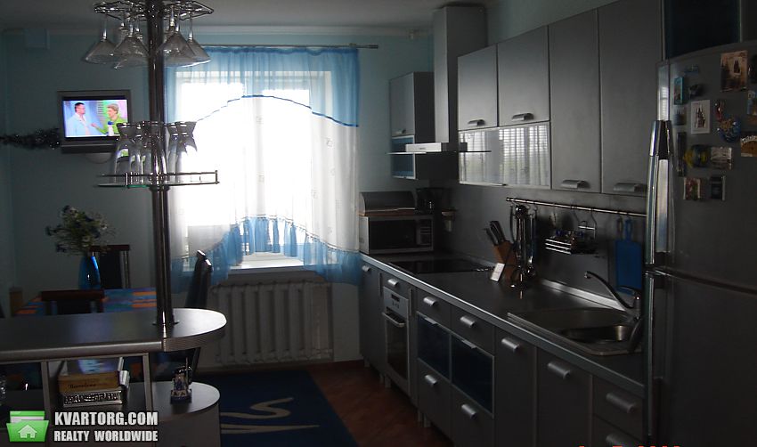 Sell 3-room apartment. Днепропетровск, Дарницкая — photo 1