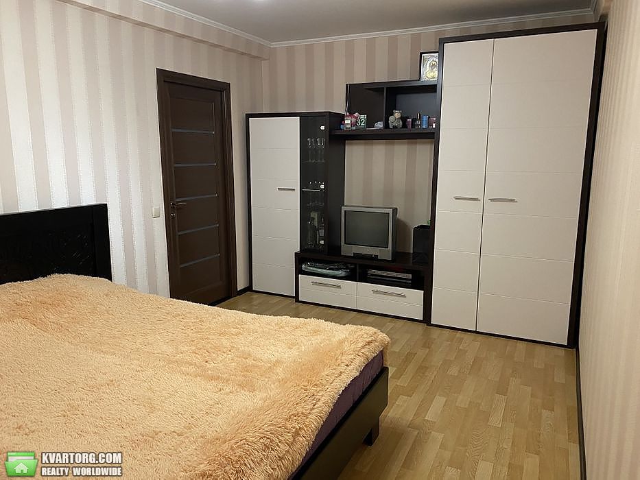Sell 3-room apartment. Киев,  Пражская — photo 3
