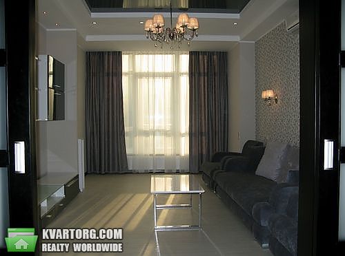 Rent out 2-room apartment. Киев,  Чавдар — photo 8
