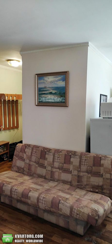 Sell 2-room apartment. Киев,  Салютная — photo 1