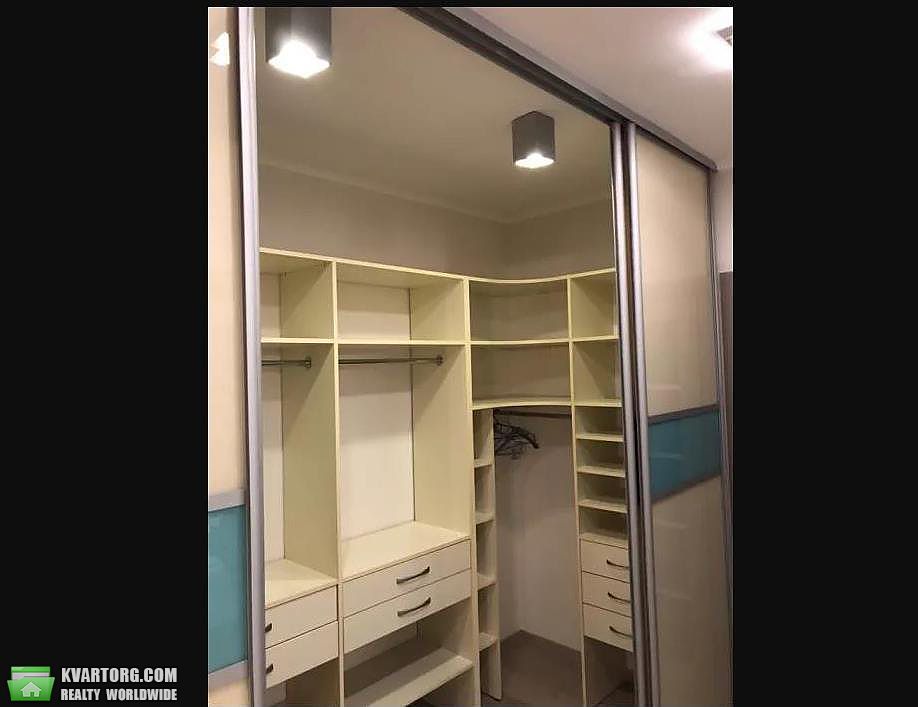 Rent out 2-room apartment. Киев,  Урловская — photo 2