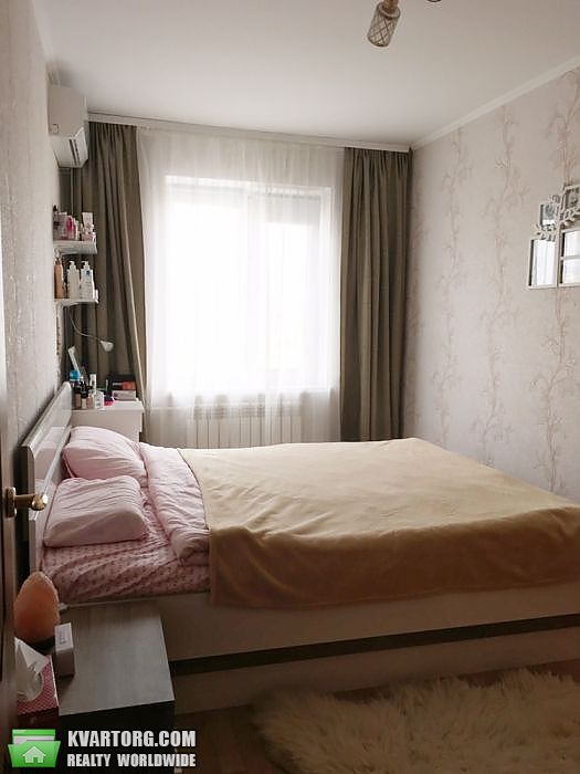 Sell 2-room apartment. Киев,  Дубровицкая — photo 1