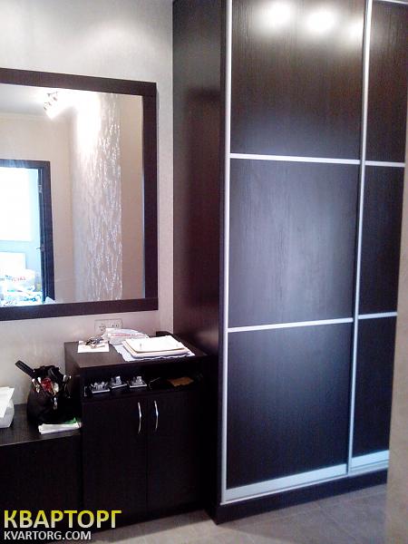Rent out 1-room apartment. Киев, Симоненка — photo 1