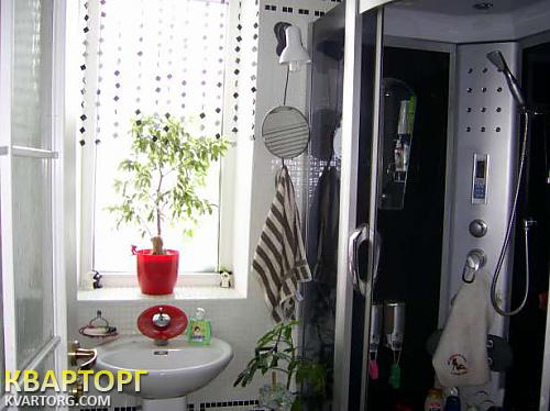 Sell house. Киев,  Садовая — photo 1