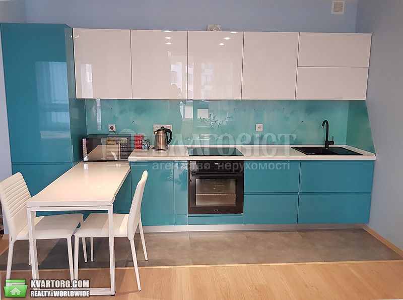 Rent out 2-room apartment. Киев,  Заречная 1в — photo 2
