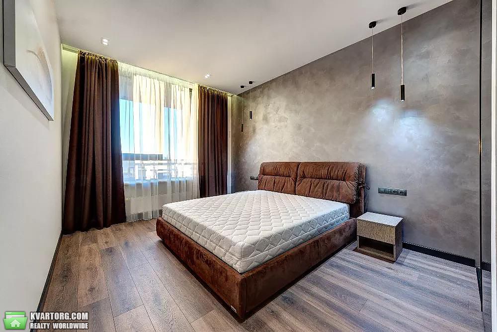 Rent out 2-room apartment. Киев, Деловая — photo 2