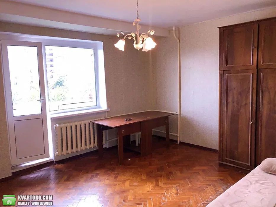 Rent out 1-room apartment. Киев, вул Львівська — photo 1