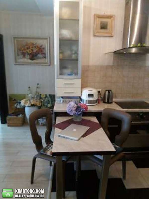 Sell 2-room apartment. Киев,  Львовская — photo 2