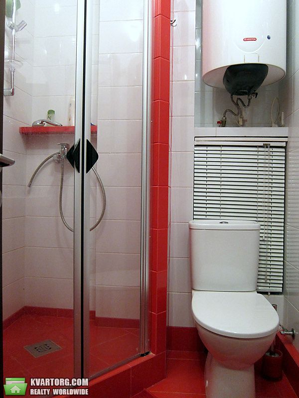 Rent out 2-room apartment. Киев,  Черновола — photo 10