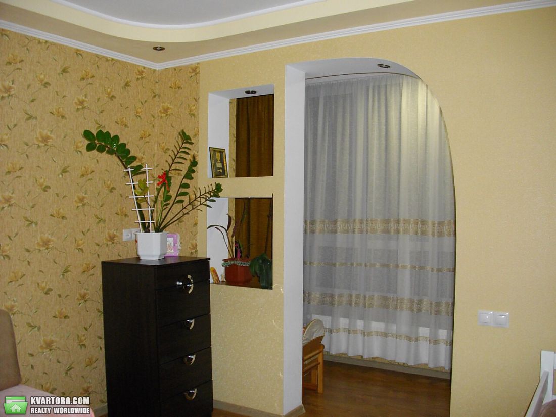 Sell 1-room apartment. Киев, Волинская — photo 8