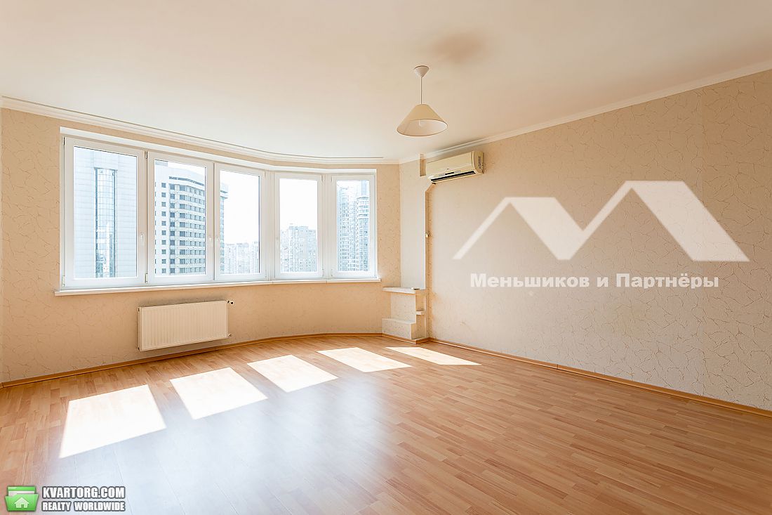Sell 1-room apartment. Киев,  Луначарского — photo 1
