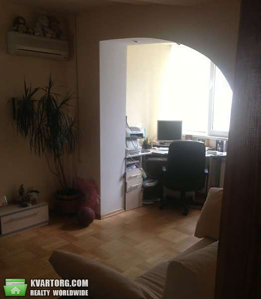 Rent out 2-room apartment. Киев, Бажана — photo 2