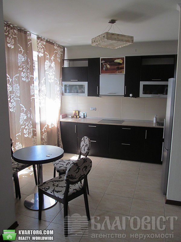 Sell 1-room apartment. Киев,  Паньковская — photo 2