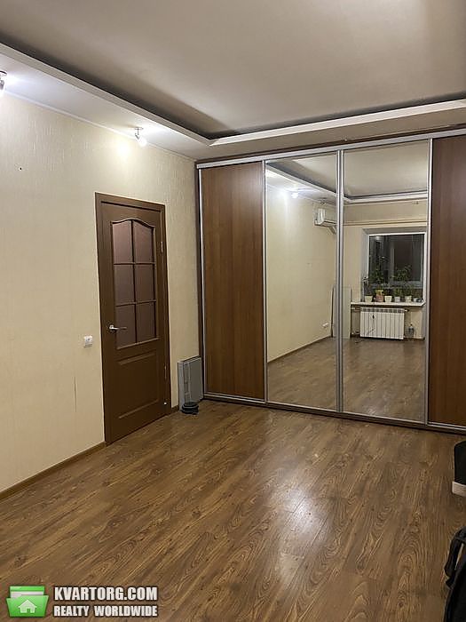Sell 1-room apartment. Киев,  Вышгородская — photo 3