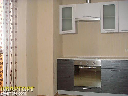 Rent out 3-room apartment. Киев,  Героев Обороны — photo 4