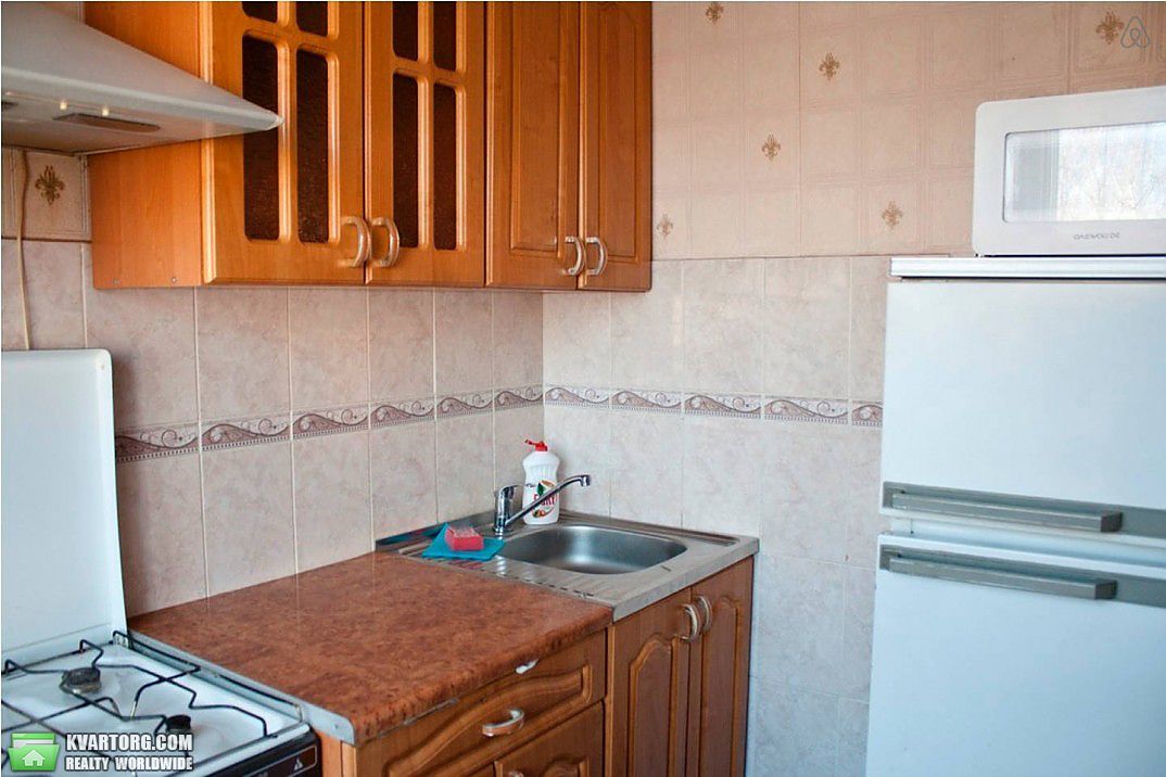 Rent out 2-room apartment. Киев, Николая Бажана — photo 1