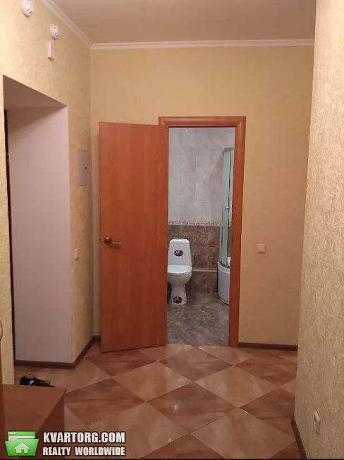 Rent out 1-room apartment. Киев,  Харьковское шоссе — photo 2