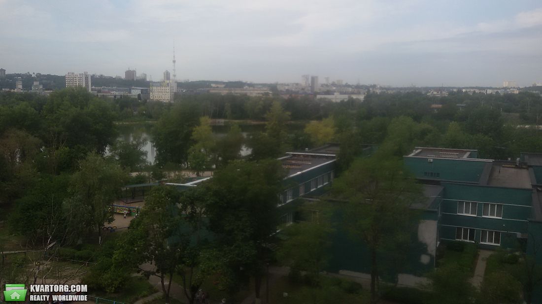 Rent out 3-room apartment. Киев, Йорданская — photo 1