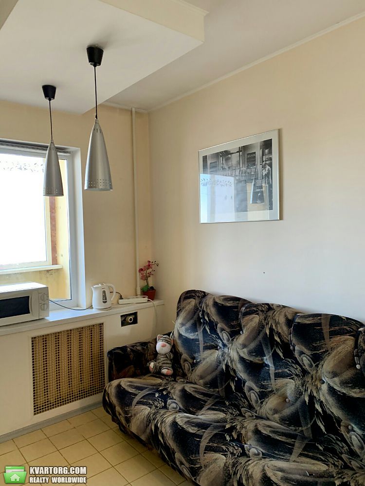 Rent out 2-room apartment. Киев,  Милославская — photo 2