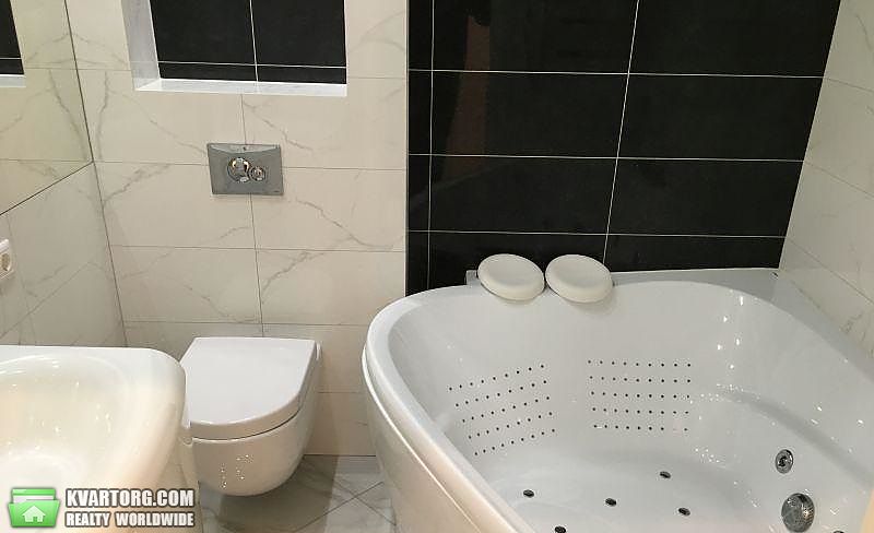 Rent out 3-room apartment. Киев, Драгомирова — photo 3