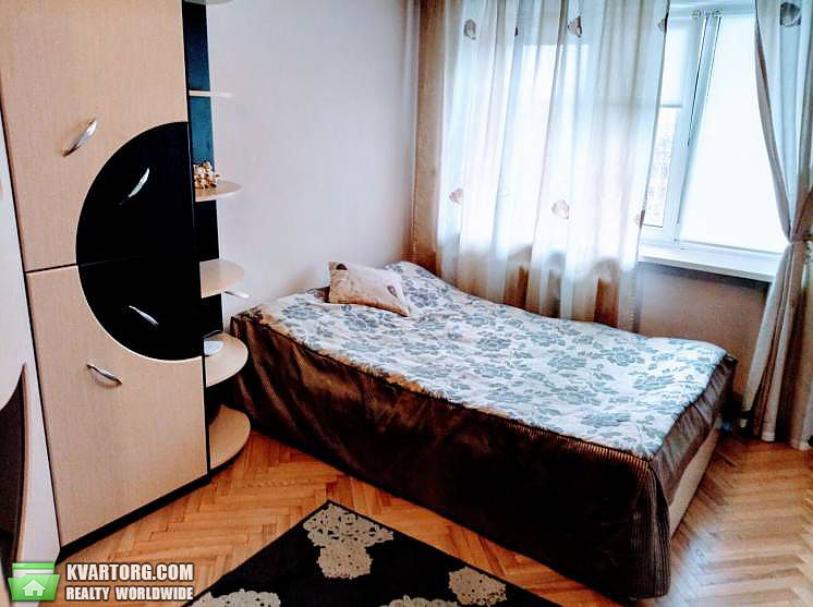 Sell 3-room apartment. Киев,  Дегтяревская — photo 5