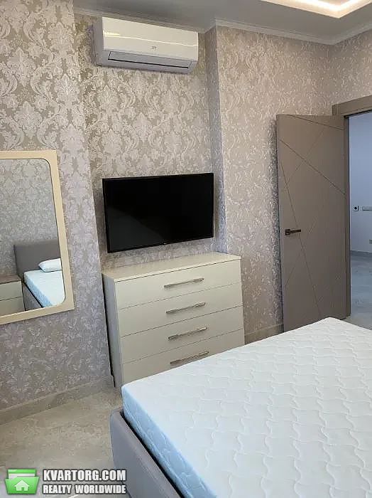 Rent out 2-room apartment. Киев,  Саксаганского — photo 5